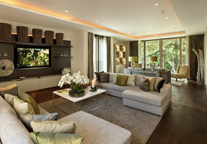 luxe-salon-verre-murs gris-meubles
