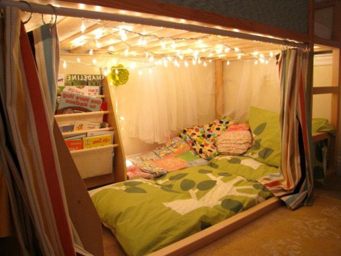 mädchenzimmer-и-младежка спалня грим супер-голям легла