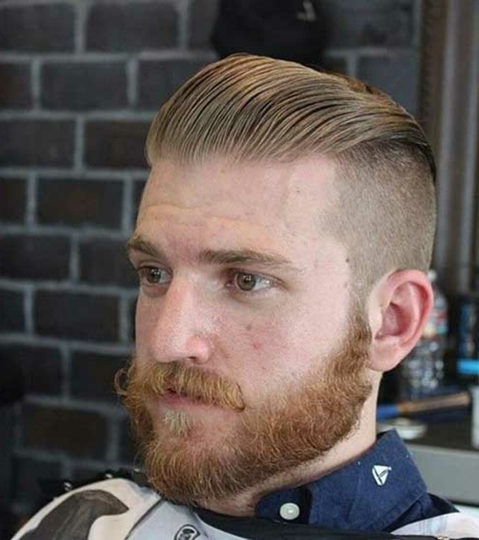 Maenner-coiffures-Maenner kurzhaar coiffures droite cheveux blonds barbe longue moustache
