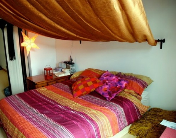 Marokkói bútorok-színes-ágyas