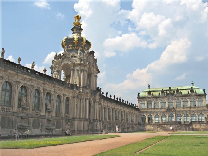 ominaisuudet-at-the-barokki käänteentekevä arkkitehtuuri-Dresdner Zwinger-ja-Kronentor-Dresden