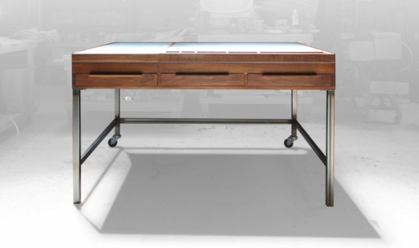 design íróasztal - hűvös modell három fiókkal