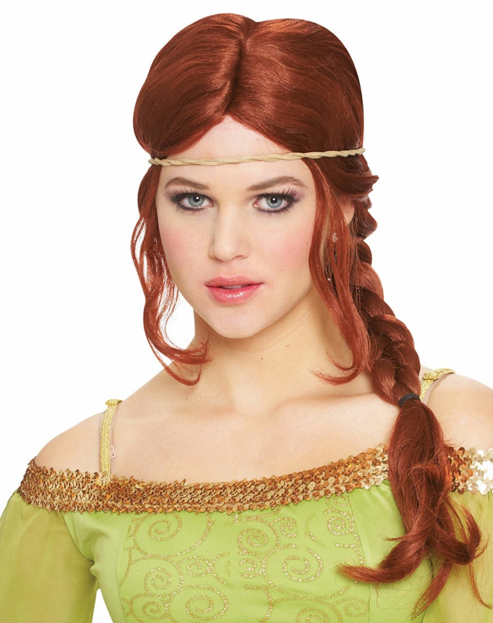 πράσινο φόρεμα, κόκκινα μαλλιά, κεφαλόδεσμο, μπλε μάτια, κόκκινα χτενισμένα χείλη