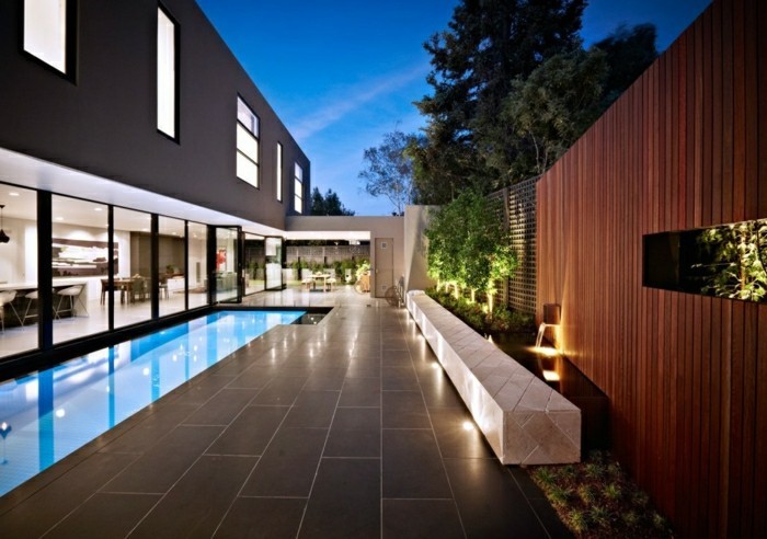 حديث التصميم مع حديقة في الطابق بلاط حمام سباحة وmarble-