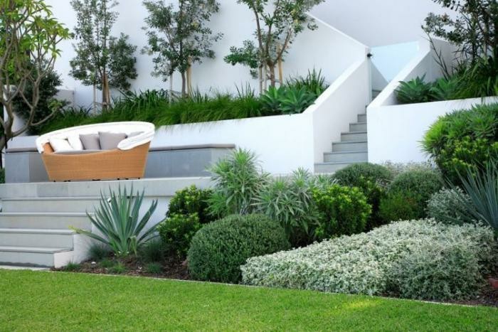 moderno diseño-con-jardin de caña-jardín-sofá