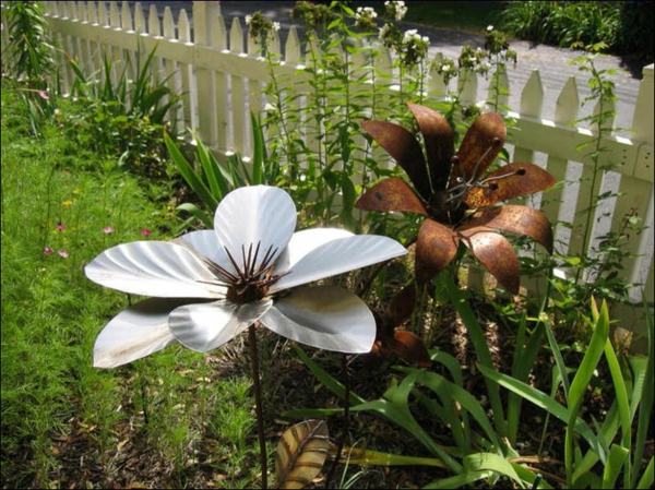 esculturas modernas-jardín Flores