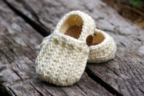 आधुनिक मॉडल-शानदार-बच्चा जूते-साथ-सुपर-सुंदर डिजाइन से crochet-महान व्यावहारिक-विचारों