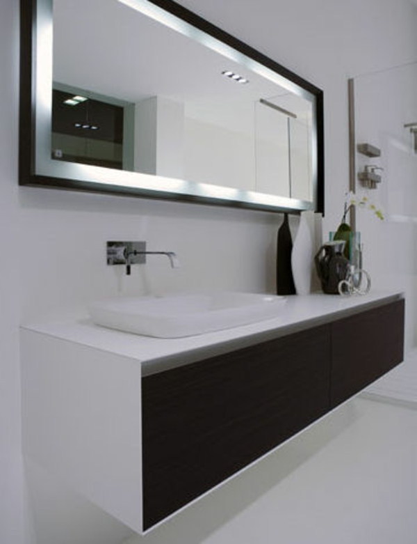 现代镜柜换浴室