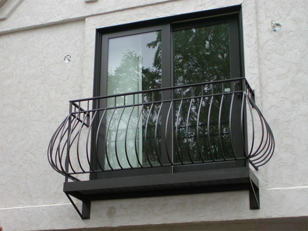 现代栏杆接一个，阳台，从钢