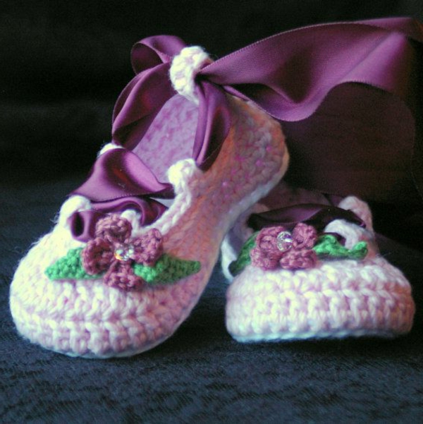 модерен дизайн-фантастичен-бебешки обувки-с-супер-красив дизайн, плетене на една кука-пра-практични идеи-