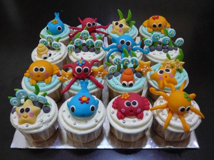 muffins décoration-idées-pour-décoration anniversaire muffins-