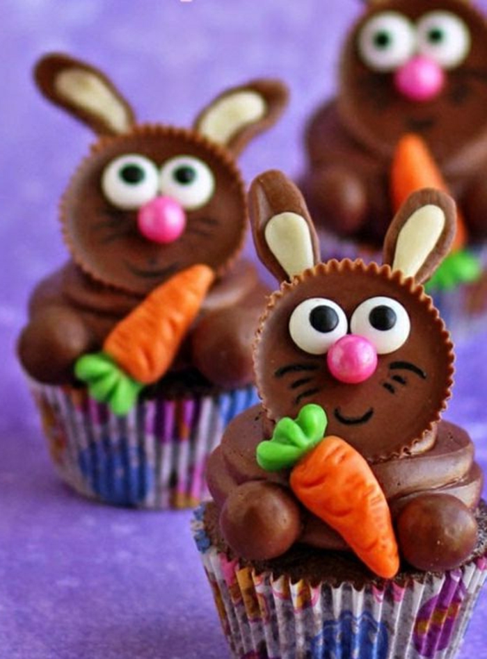चॉकलेट की खरगोश, मिठाई से बना गाजर और नाक के बने होते हैं