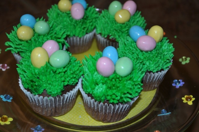 muffins décorer à Pâques-petit gâteau déco