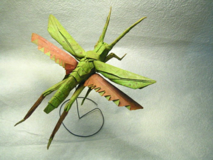 אוריגמי-חיות-an-חרקים-ב-ירוק-כתום