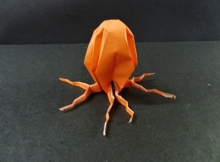 اوريغامي-الحيوانات والأخطبوط في البرتقالي