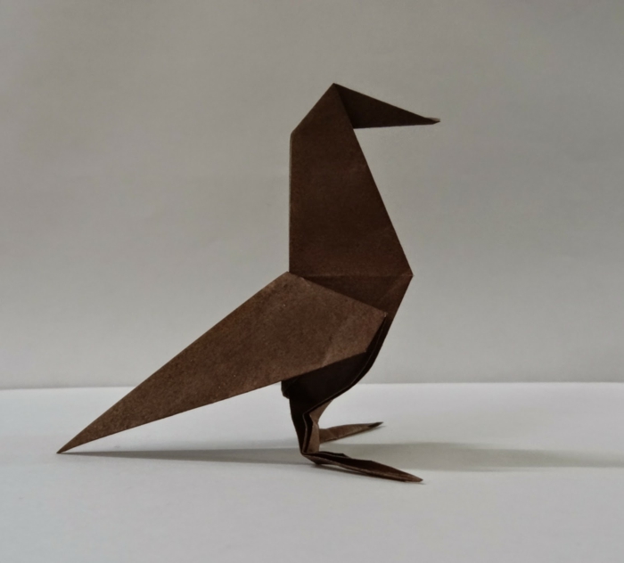 origami-animals-aves-en-marrón