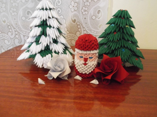 origami-to-joulu-santa-ja kuusien