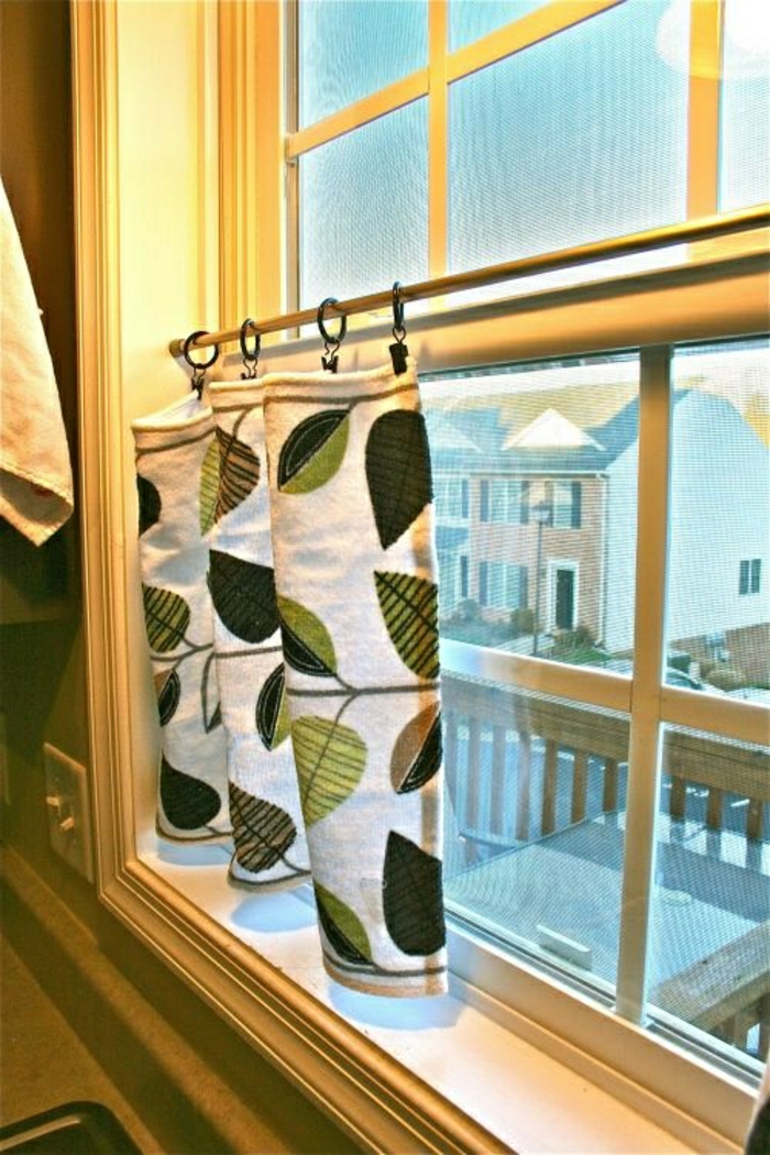 idée originale Petit rideau serviette de fenêtre