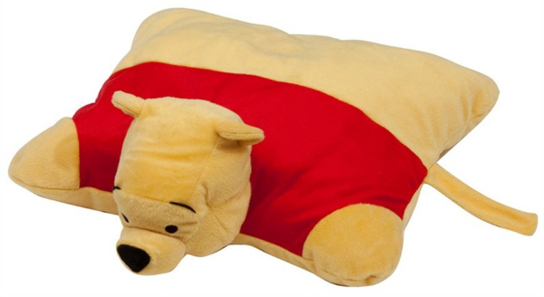 original-design-of-pillow-winnie-pooh-background en blanco