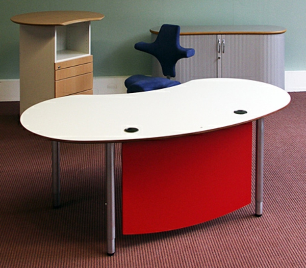 שולחן אובלי-ל-פנג שואי-fix-אדום