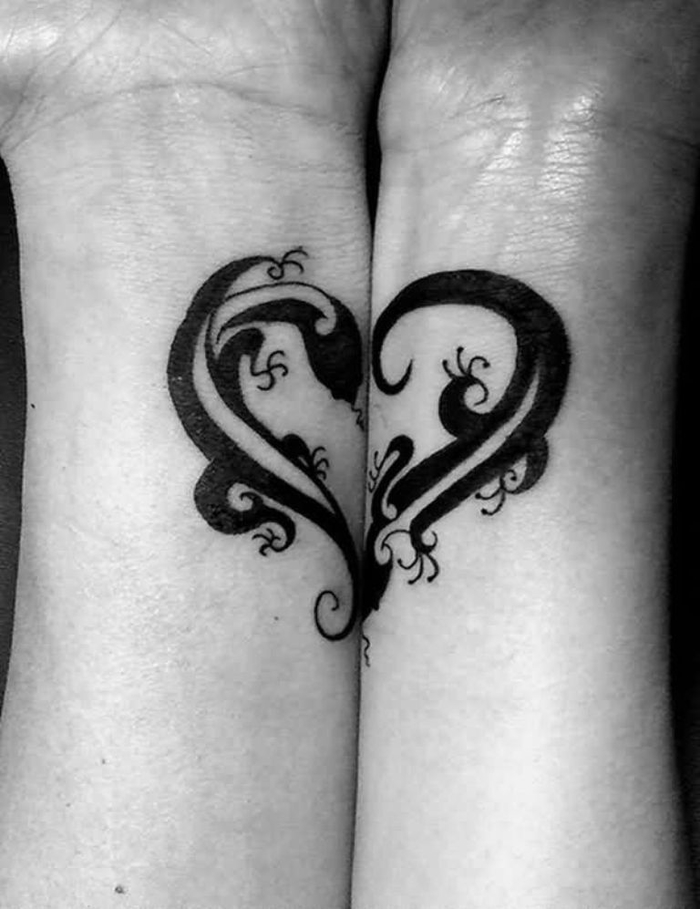 tatuajes para parejas que se complementan, corazón, tatuajes pobres para parejas, amor