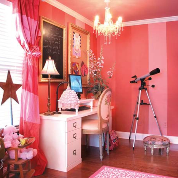 ροζ-τοίχο-χρώμα-για-ένα-όμορφο δωμάτιο-άσπρο-γραφείο
