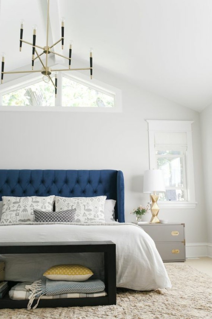 软垫床用，床箱优雅的卧室，用-A-美丽，吊灯