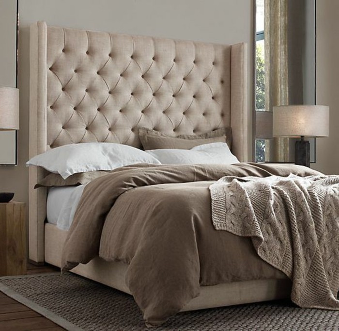 软垫床用，床箱大米色，床头式的卧室