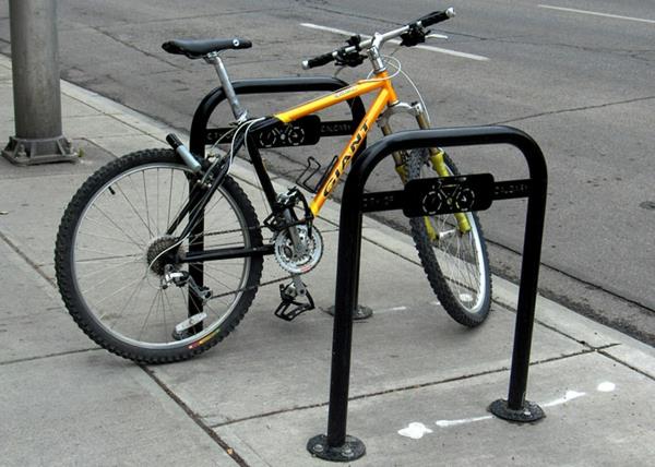 praktično - Bicikl Stand-u Crno