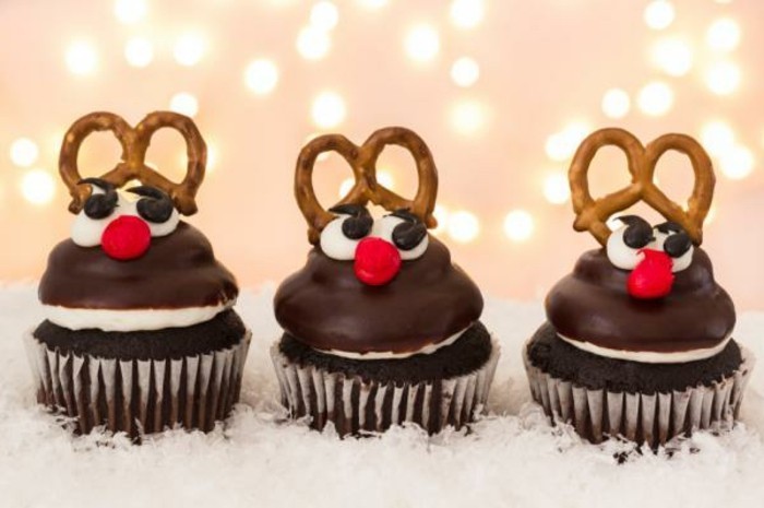 járadékos-csokis muffin-cupcakes csokoládé öntött egyszerű desszert-finom-desszert