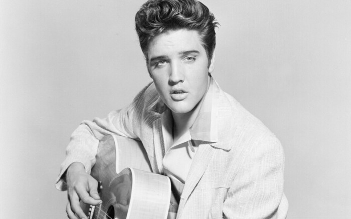 rockabilly frizura-50-éves-style-for-men-Elvis Presley--unikales fotó