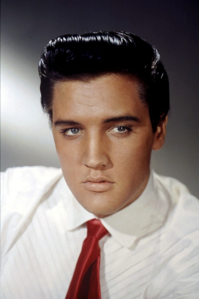 rockabilly frizura-50-éves-style-for-men-black-hair-Elvis Presley-