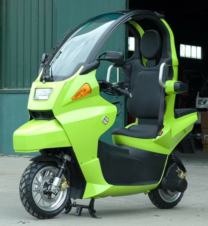 scooter con techo-interesante, verde y de color