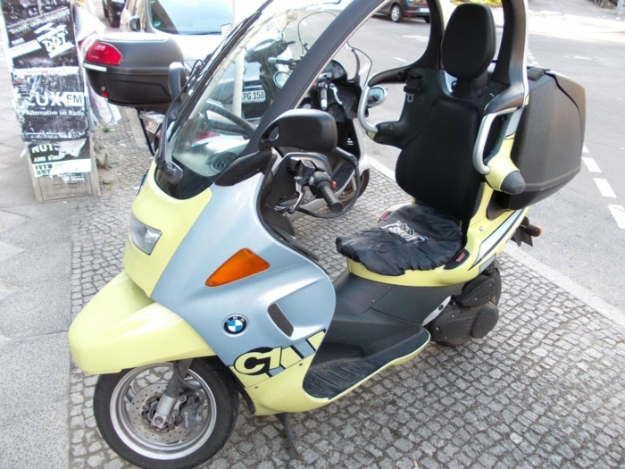 scooter con techo-gran-modelo