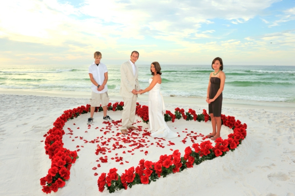 romanttinen-ideoita vs. beach häät-juhla