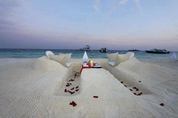 רומנטי-רעיונות-על-החוף-יפה