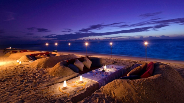 רומנטיים-רעיונות-על-החוף-יפה-נראה