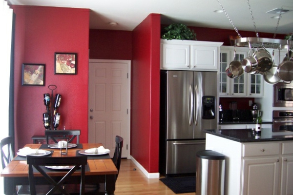 红色厨房墙壁的颜色，极漂亮的设计