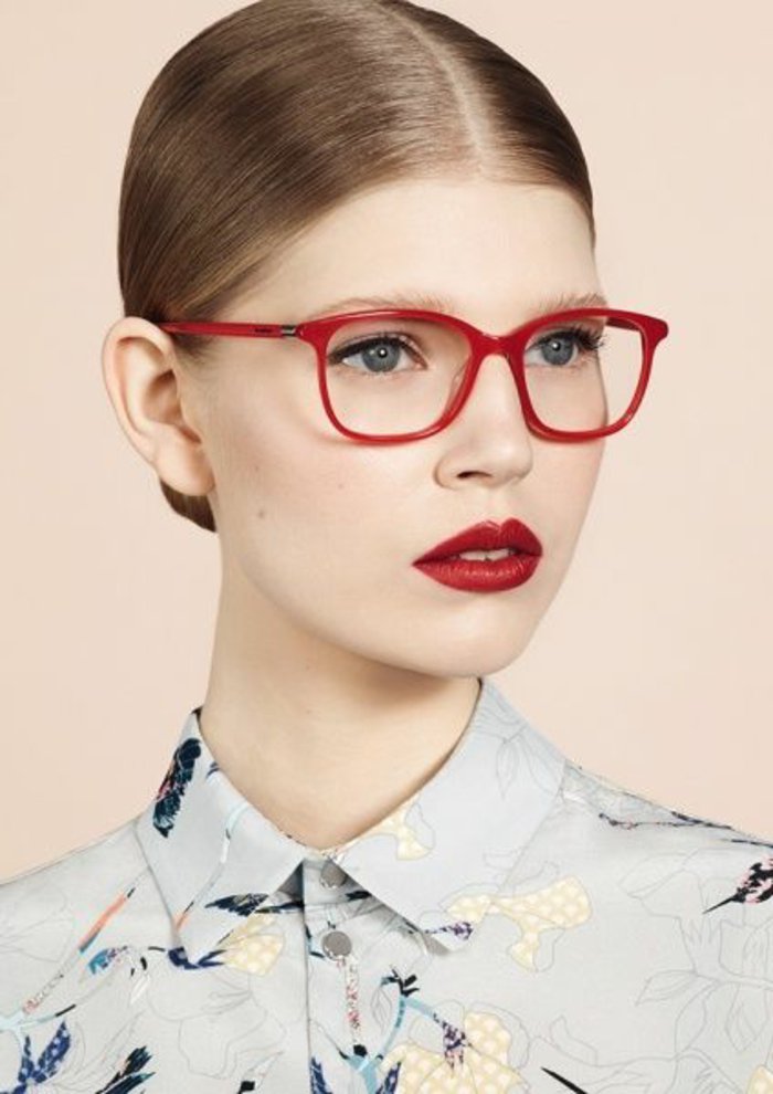 红色复古眼镜模型女性