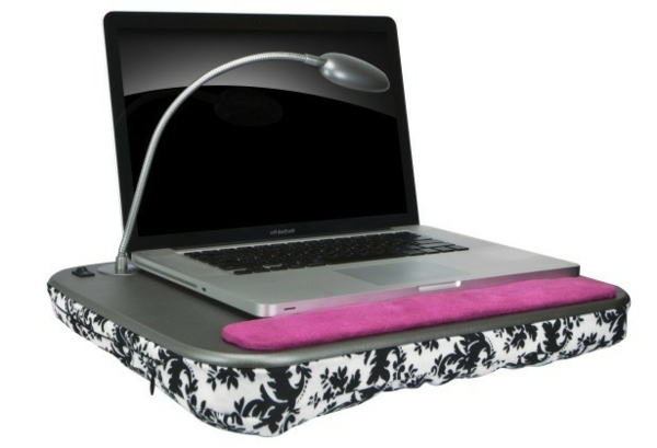 सुंदर लैपटॉप तकिया काले और सफेद