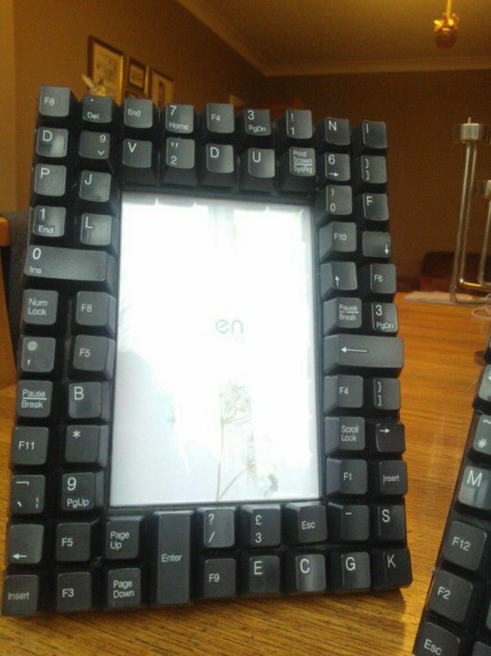 hermoso marco hecho del teclado de la computadora
