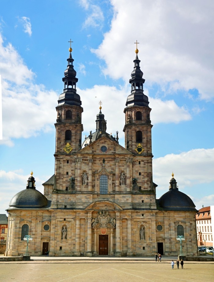 Fulda - linna ja katedraali - alkuperäinen arkkitehtuuri