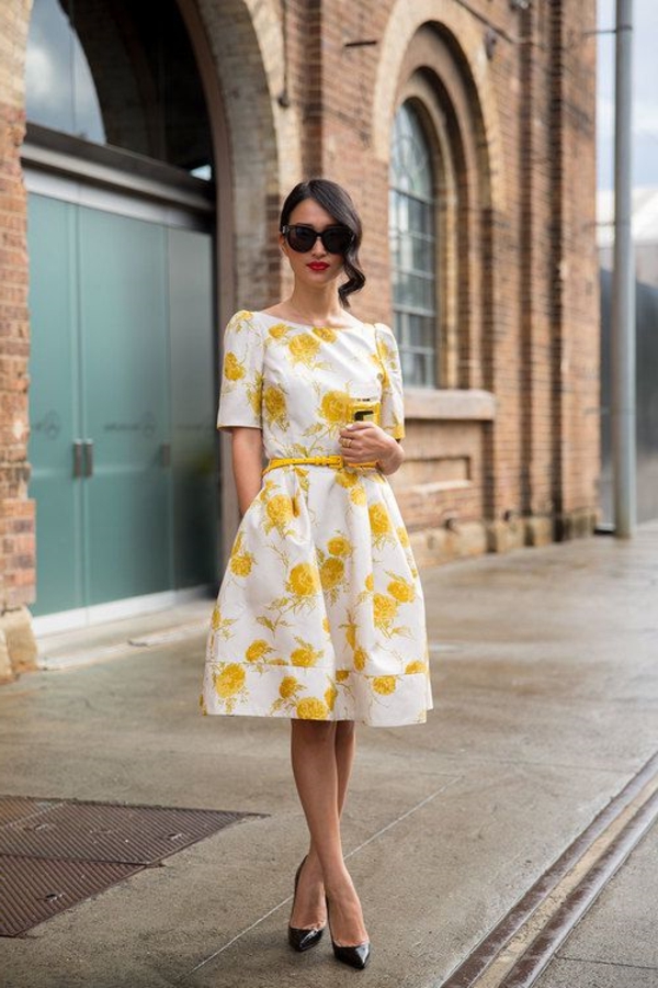 漂亮的黄色连衣裙，时尚的设计，现代的衣服，夏装