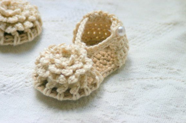 सुंदर-ideen_häkeln के लिए बच्चे से crochet-बच्चा जूते-साथ-सुंदर डिजाइन