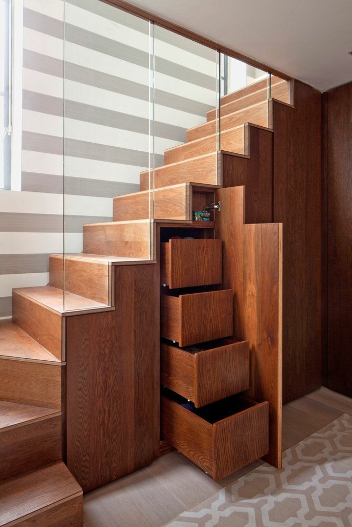 kaappi-alle-portaiden-erittäin-mukava-suunnittelu-from-puusta
