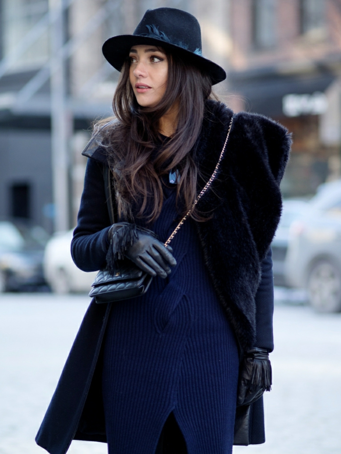 μαύρο και μπλε συνδυασμός καπέλο-μικρή τσάντα-Wintermanterl Chanel Κυρίες γιακά γούνα