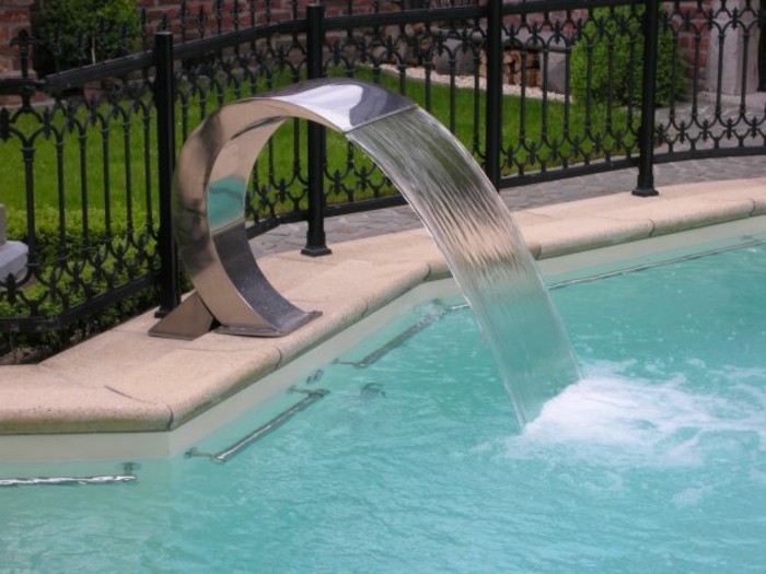 scwalldusche-पूल-साथ एक मूसलधार बारिश स्नान-पूल-डिजाइन