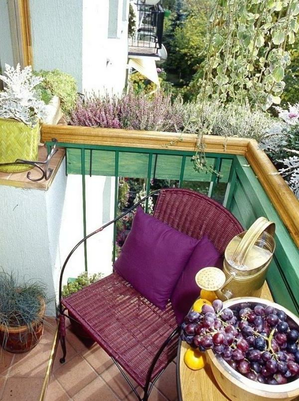 cara lateral de protección-balcón-púrpura-silla