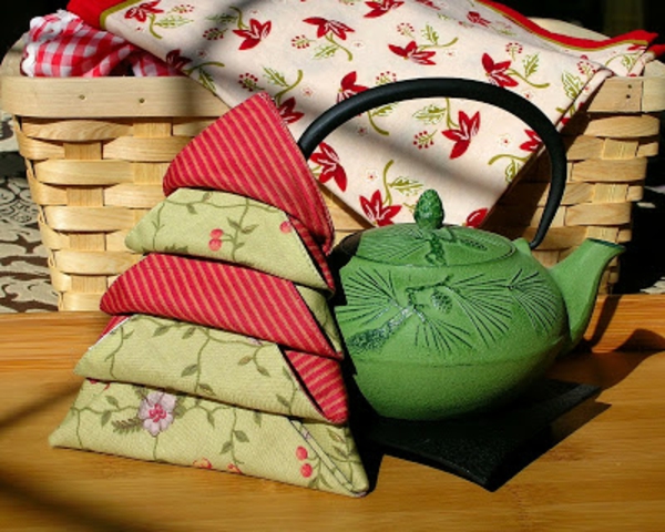 餐巾褶皱：圣诞节装饰冷静的想法，使你自己的