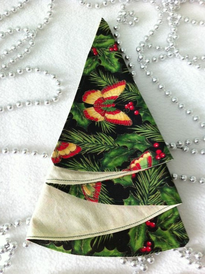 卫生巾折叠-圣诞节与 - 蝴蝶图案